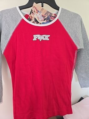 FOX Teens/Womens M Raglan 3/4 Sleeve Shirt - Red & Gray White New